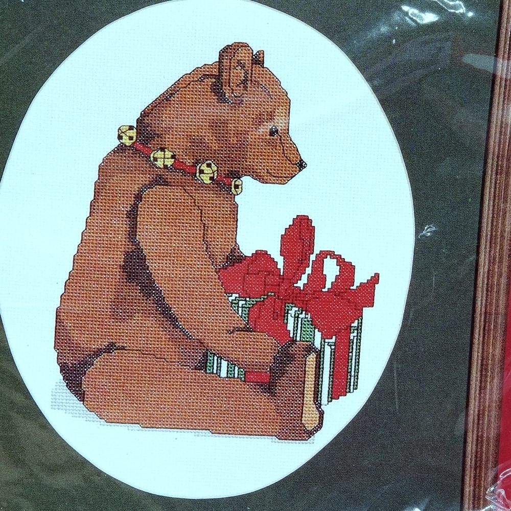Janlynn Teddy Bear With Gift Cross Stitch Kit